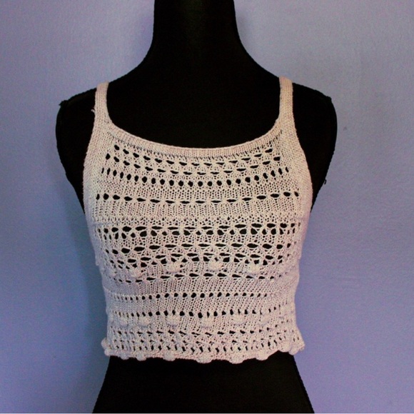 PrettyLightThing Crochet Crop Blouse - Picture 6 of 9